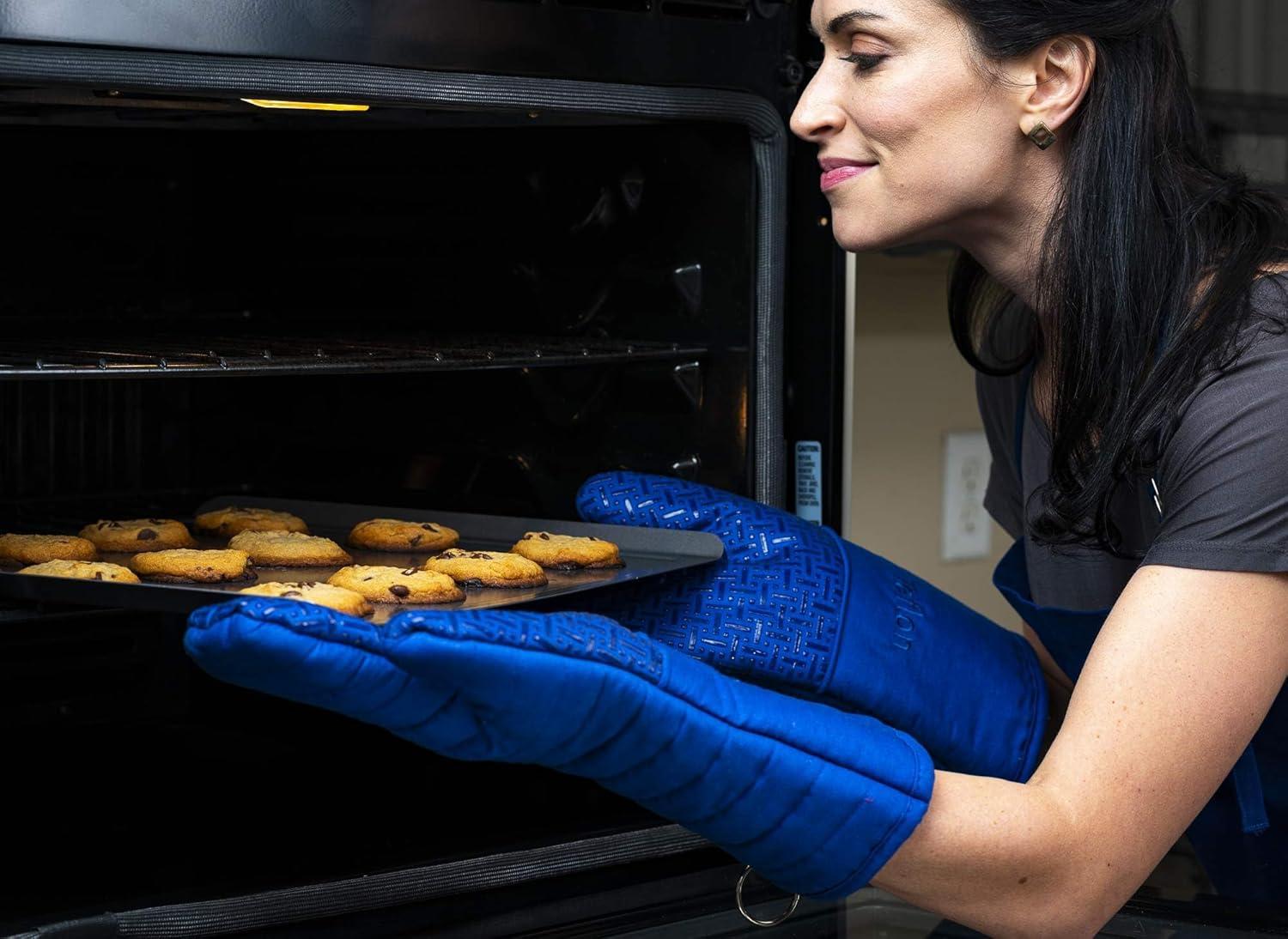 XLNT Blue Extra Long Oven Mitts with Black Highly Absorbent Kitchen Dish Towels - 12 Pack | Teflon EcoElite Water Repellent | Heat Resistant for Oven Cooking, Grill & BBQ | Non Slip Gloves