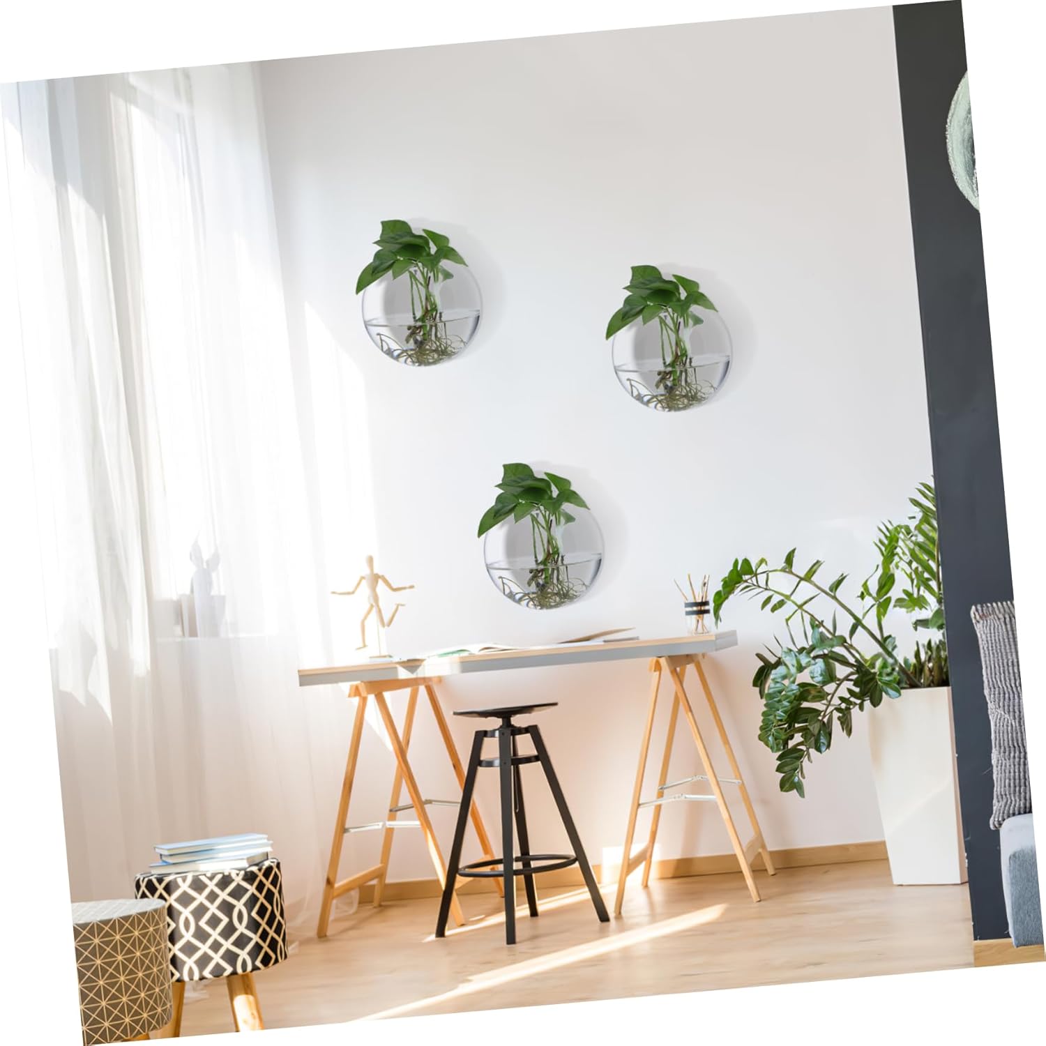 4pcs Wall Mounted Glass Planters Round Globe Propagation Stations for Water Plants Holder Transparent Terrarium Vases for Home Office Living Room