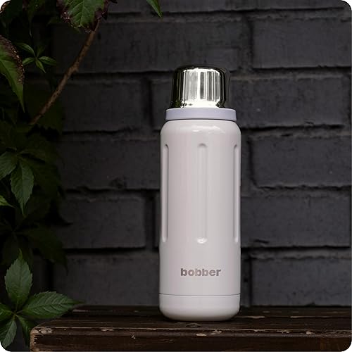 Miniatura 7 de Bobber - Botella de agua de acero inoxidable aislada al vacío de 26 onzas con tapa de taza - Mantiene las bebidas calientes durante 36 horas y frías