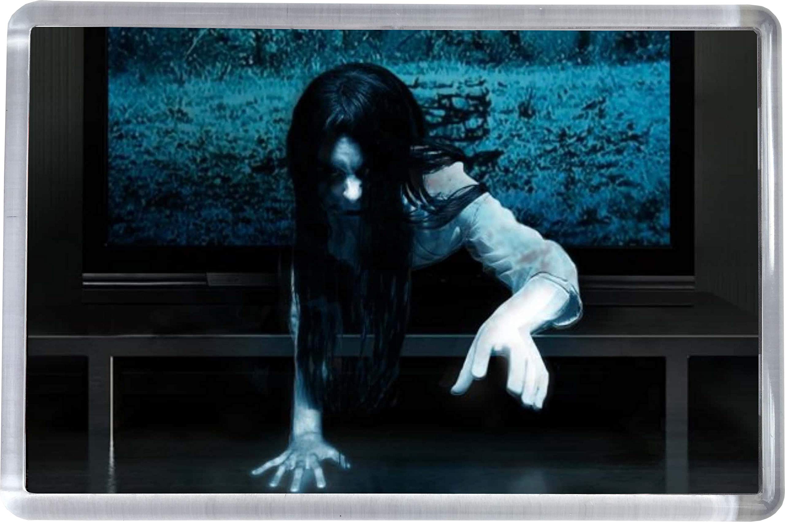 Super Universe Ring Through The Tv Horror Movie Fridge Magnet 5 X 7.5 Cm