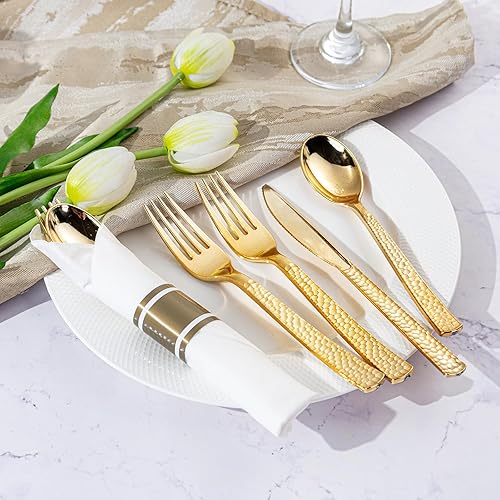 Vista 6 de WELLIFE Paquete de 50 cubiertos de plástico dorado, servilletas preenrolladas con cubiertos dorados, cubiertos martillados dorados desechables