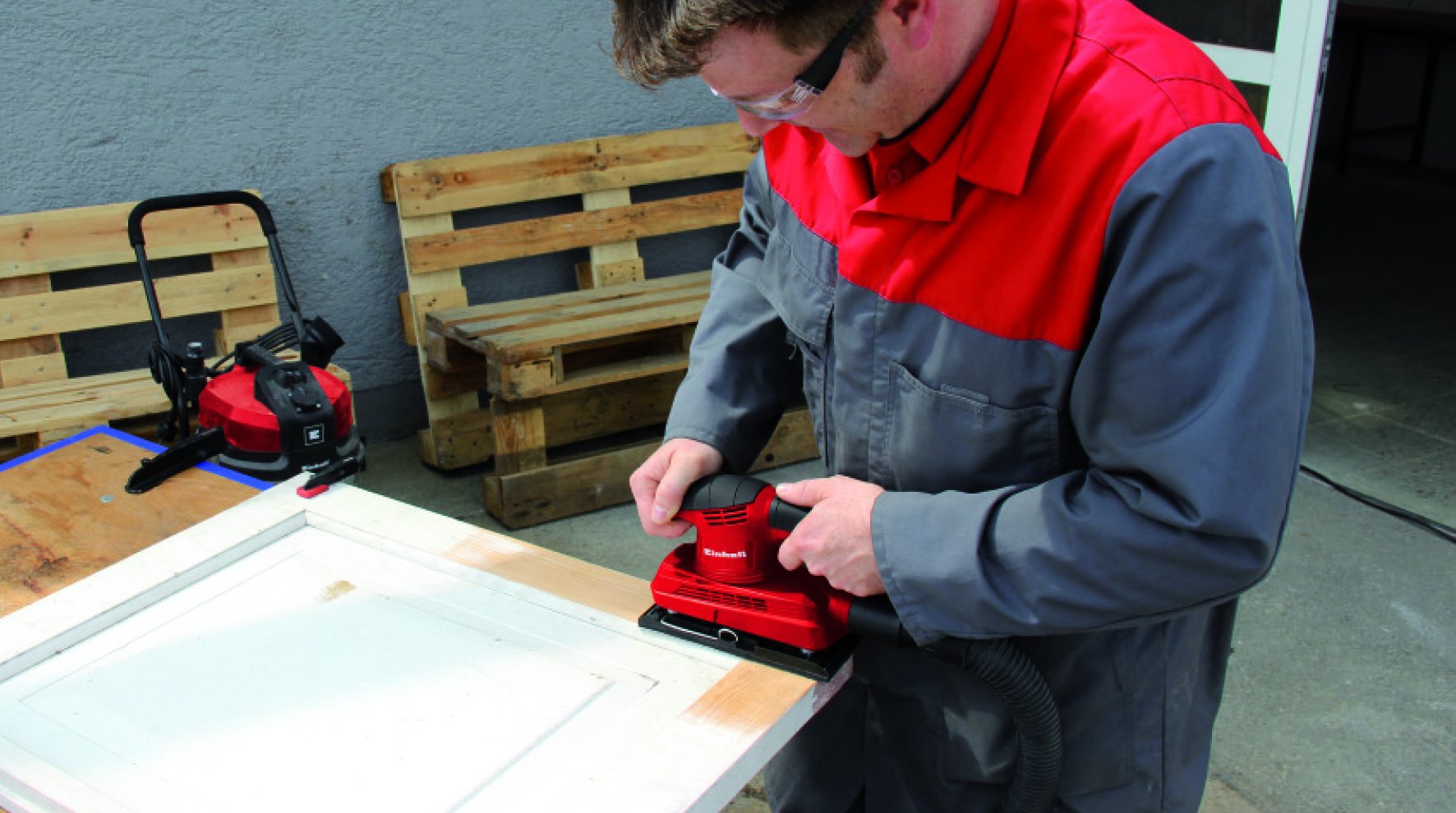 Einhell Ponceuse vibrante TC-OS 1520 (150 W, Pince de serrage, Conception compacte) Livré avec 3 feuilles abrasives 230 x 93 mm