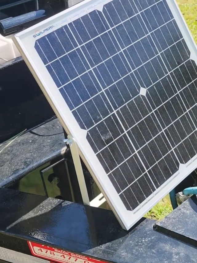 20W Milieuvriendelijke Zwarte Zonnecel met Waterdichte MPPT-controller