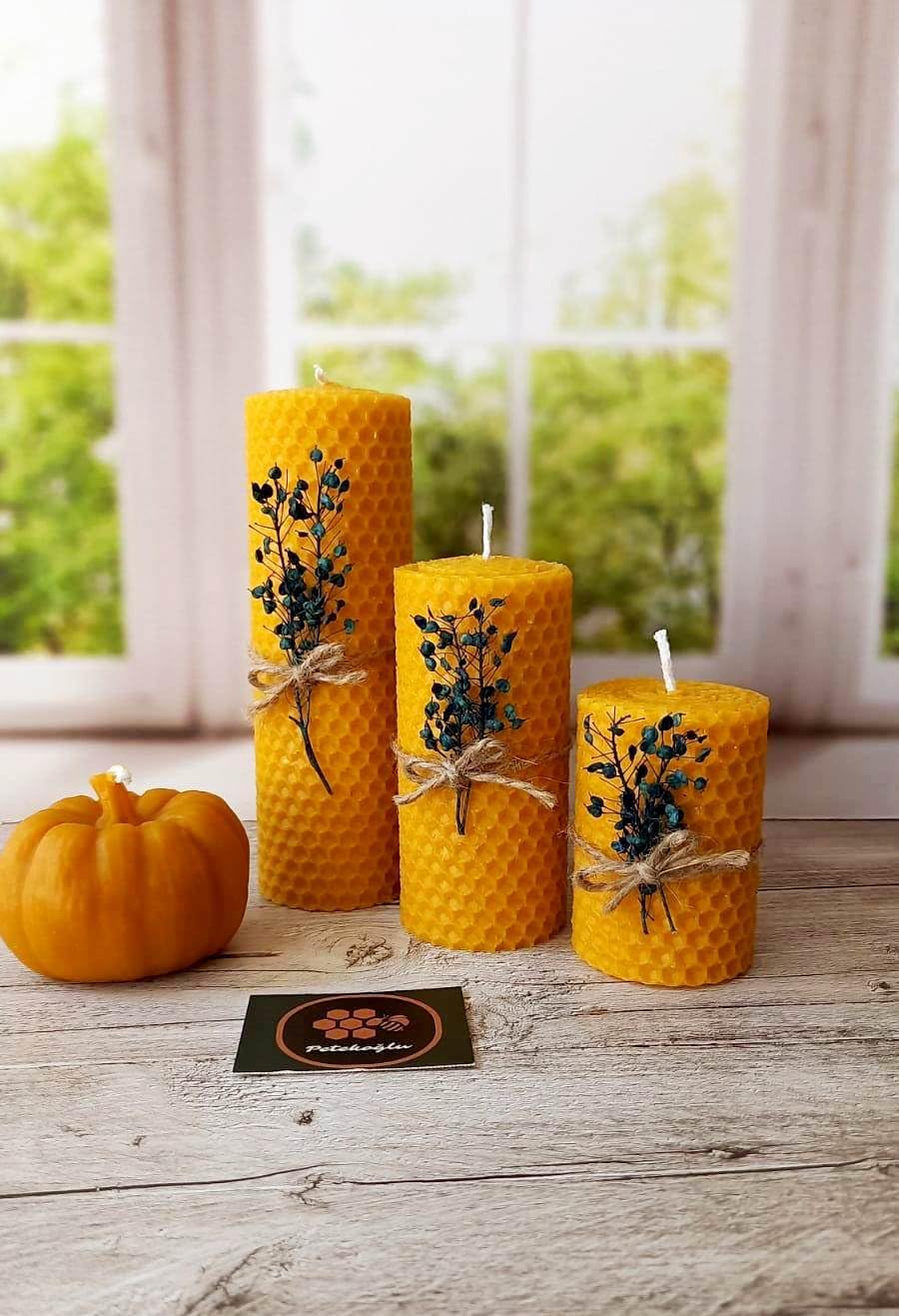 Petekolu Beeswax Candle Gift Set of 4 Natural Beeswax Candles with Honey and Propolis Scent - Handmade with Dried Flowers - Perfect for Thanksgiving, Christmas, Birthdays, and Special Occasions