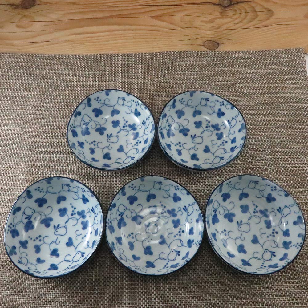 ウサギ模様の陶器ボウル4個セット ウサギ模様の陶器ボウル4個セット 食器