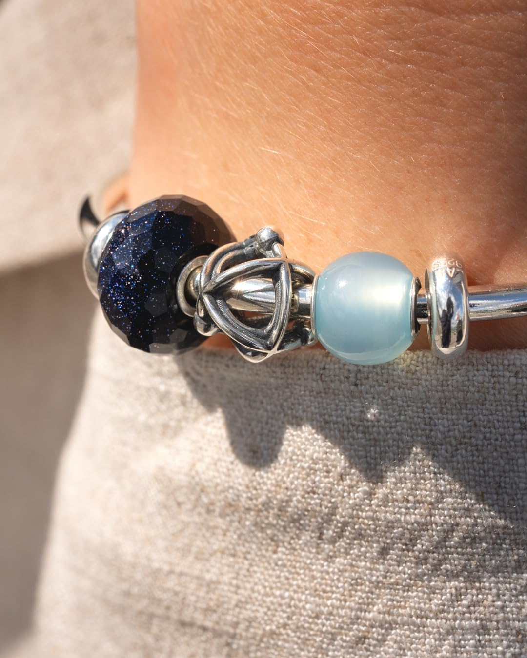 TROLLBEADS Round Light Blue Agate Bead - Calm Your Mind with Serenity | Authentic Brand Charm | Gemstone | Spirituality Collection | Designed by Lise Aagaard