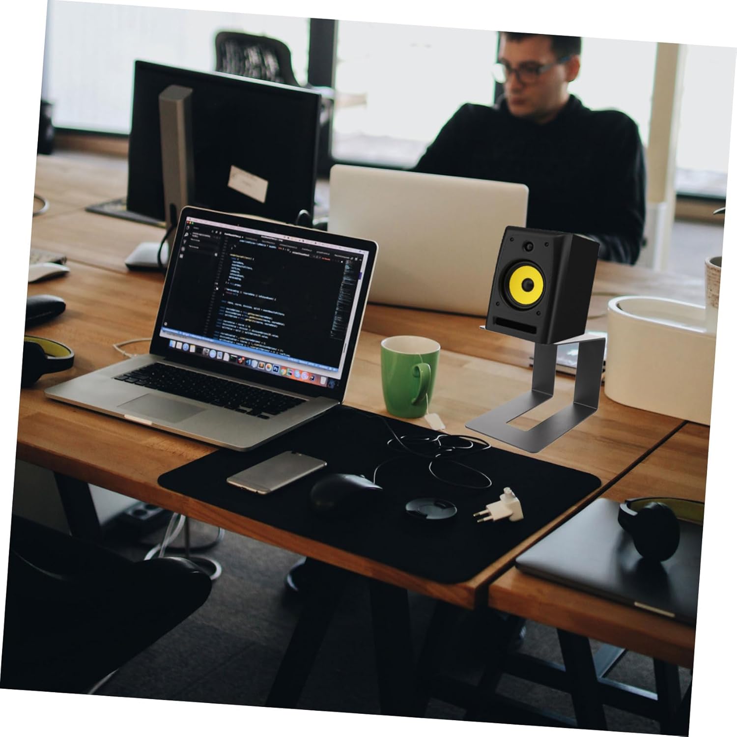 BESPORTBLE Black Desktop Speaker Stand Adjustable Metal Holder for Computer or External Monitor Speakers 1-Piece Universal Stand and Center Channel