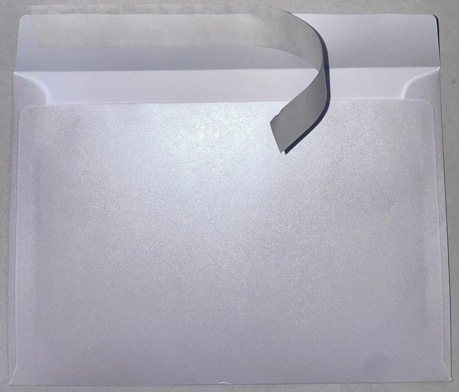 C4 Coloured Envelopes Perfect for A4 Christmas Cards Greeting Cards Invitations Office Use Peel & Seal Mailing Envelopes 324mm x 229mm Pack of 50 (Pearl White)