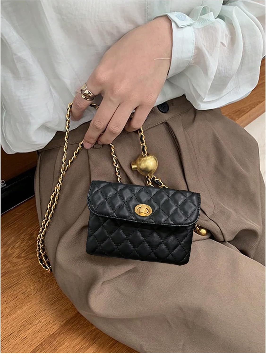 OYOANGLE レディース キルトミニファニーパック PUレザーベルトバッグ 調節可能なストラップ付き トレンディなイブニングクラ