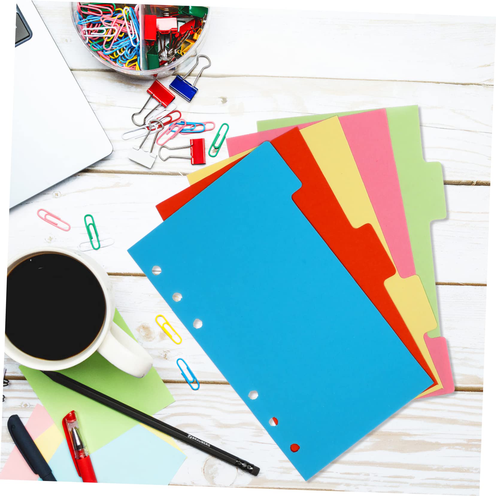HOMSFOU 60 Sätze Trennblätter Set Teilig Bunte Registerkarten für Ringbuch Notizbuch Stabiles Kartonpapier Geeignet für Schule Büro und Alltag Zufällige Farbe