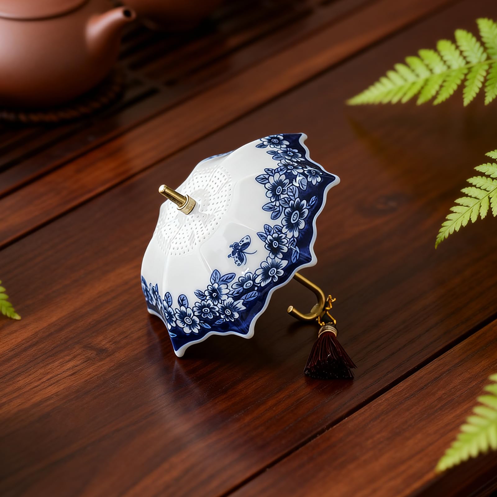 Niebieski i biały porcelanowy zaparzacz do herbaty z podstawką, drobny filtr do herbaty Kung Fu i naparów