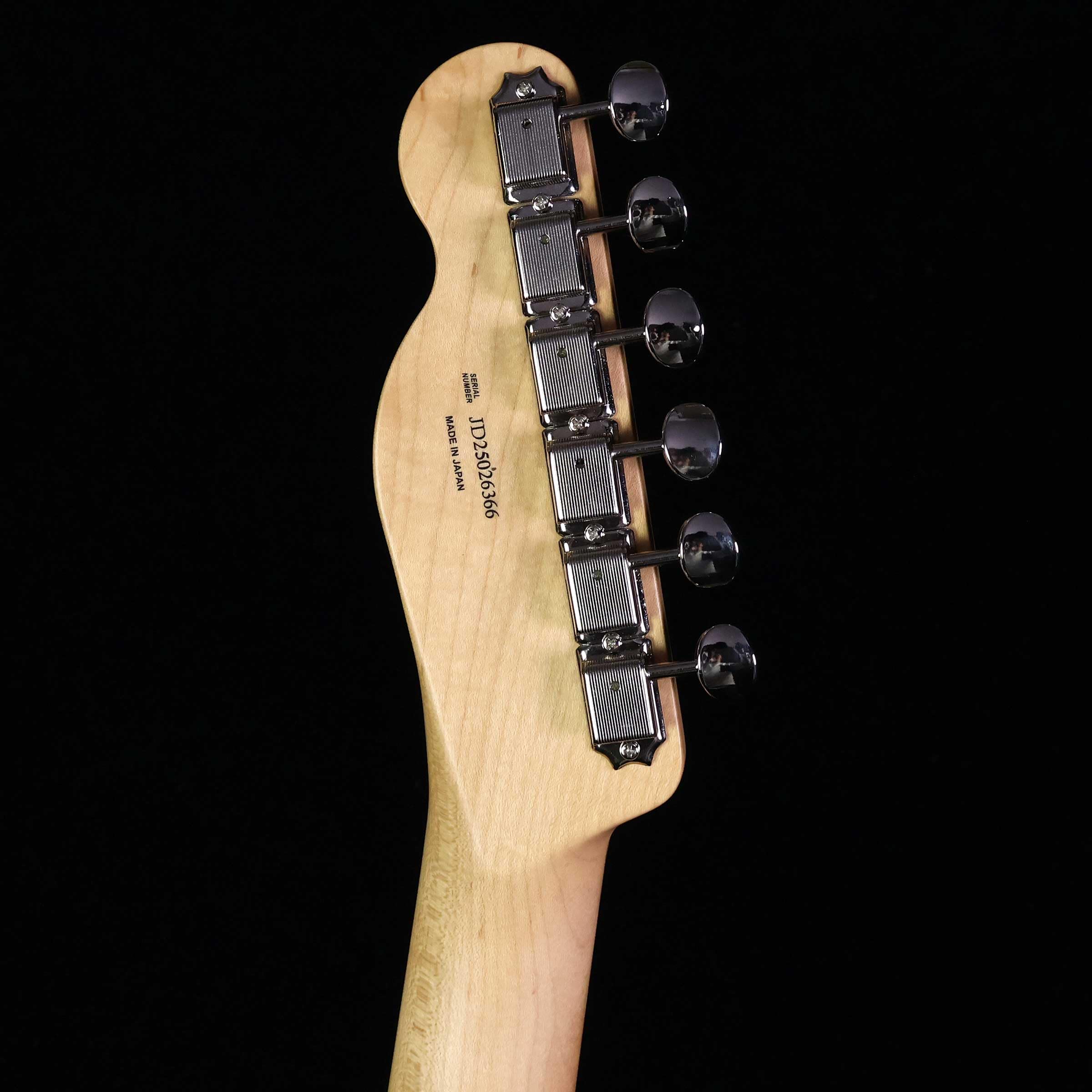 Amazon | Fender Hybrid II Telecaster Walnut エレキギター