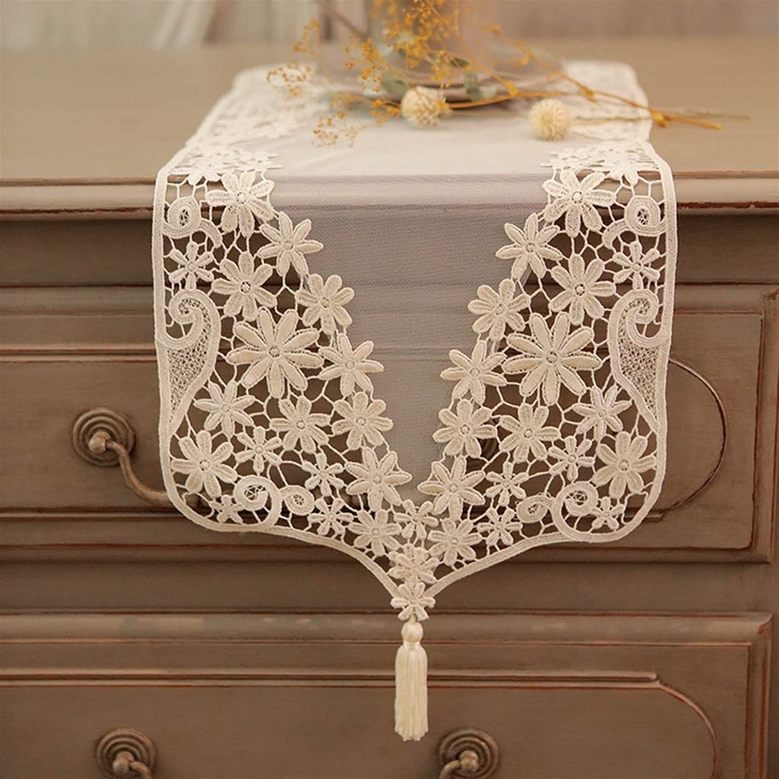 RENRUIRUI en Dentelle Broderie Florale avec Glands Basse 10x23 Pouces Coiffeuse Foulard pour La Maison Ferme Table De Mariage Décoration, Couleur Crème