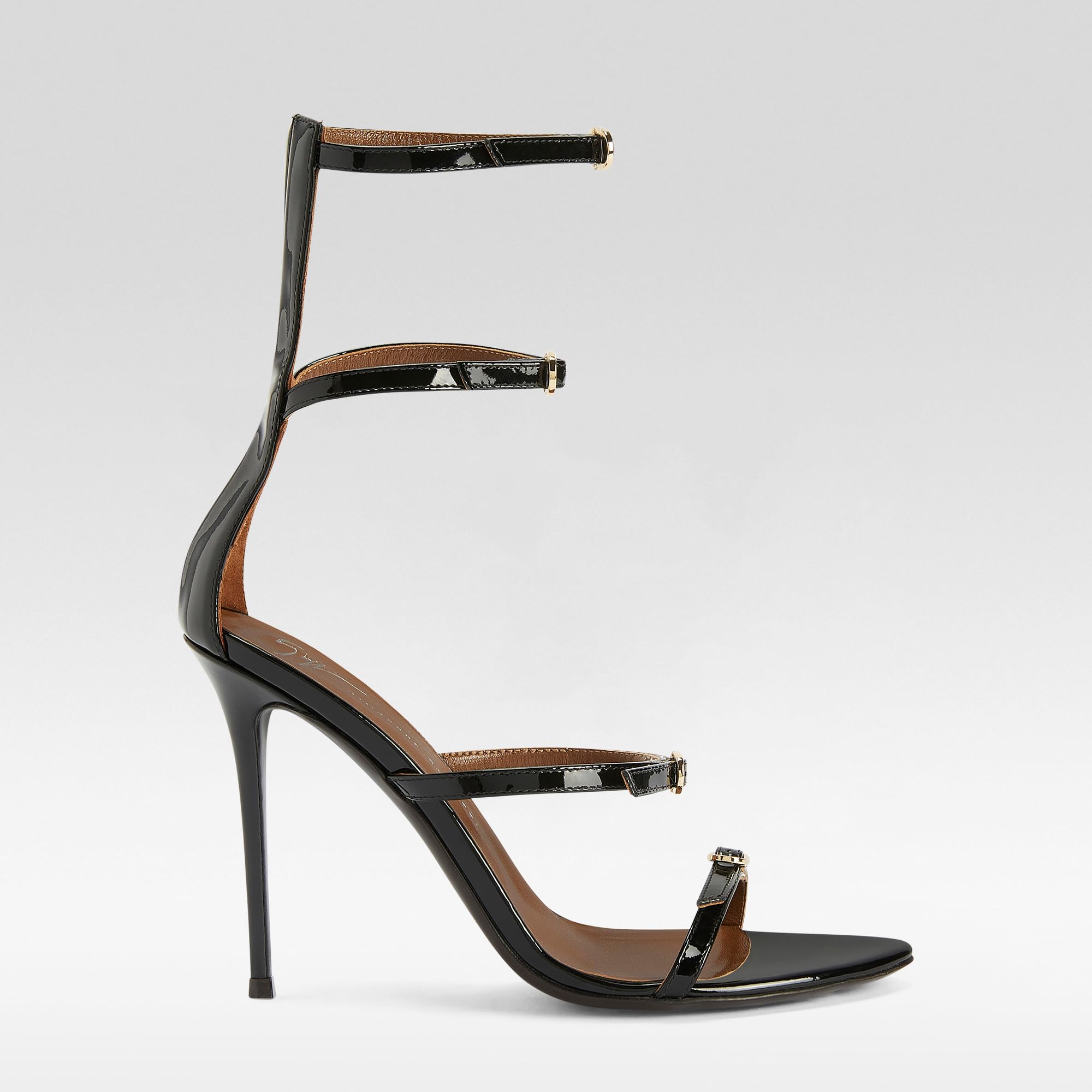 Giuseppe Zanotti, Giselle Buckles 105