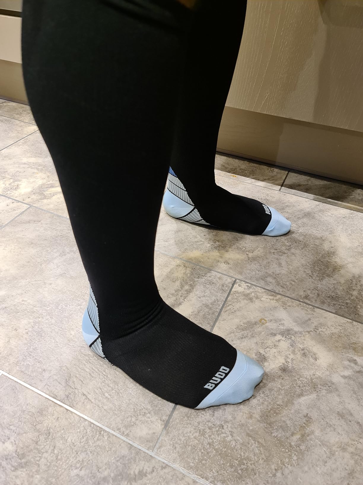 B U D D Unisex Compression Socks for Women and Men, Ideal for Travel, Running, and Medical Use