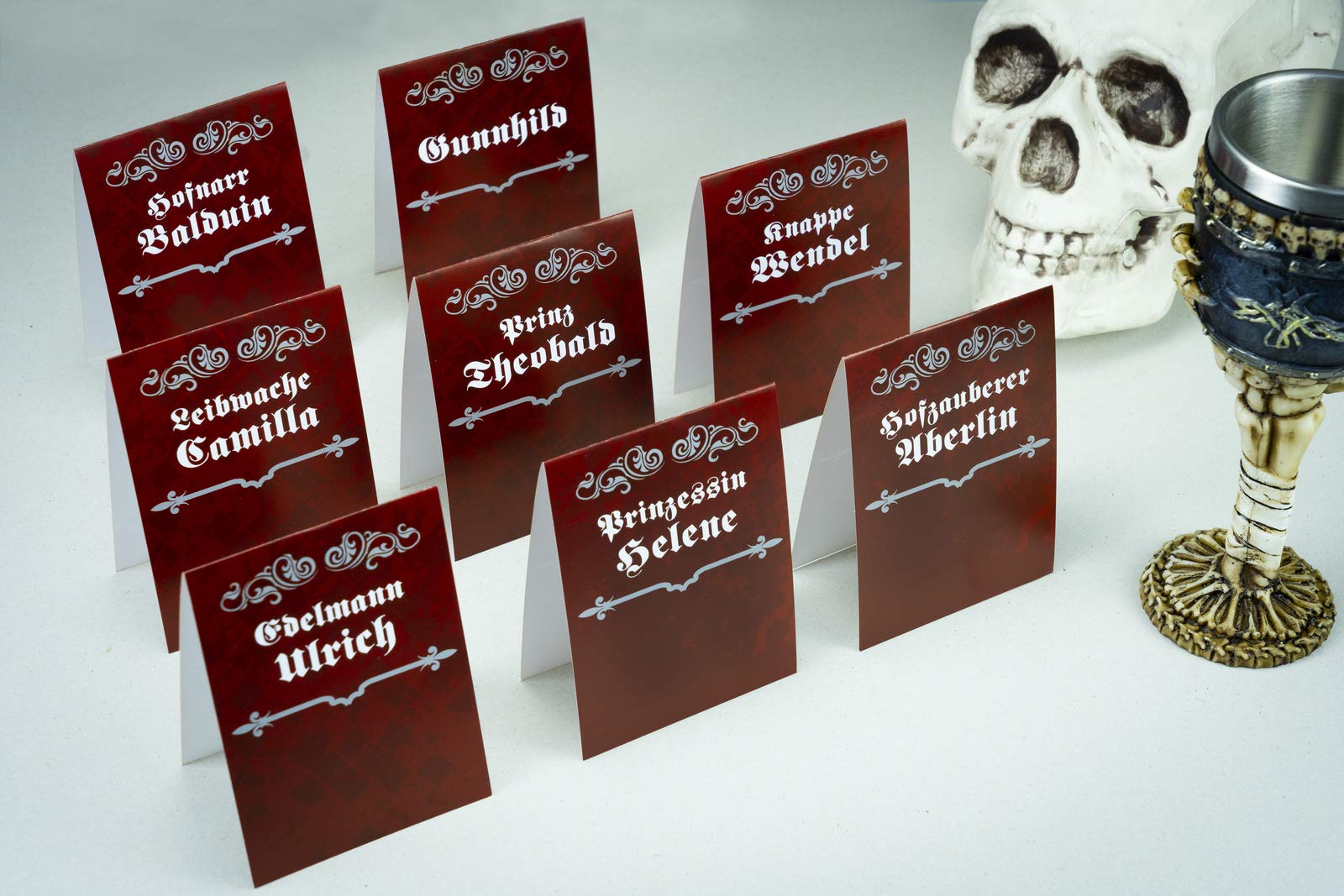 Krimi al dente – Dunkles Mittelalter – Im Abgang königlich: Das Krimi-Dinner für 5–8 Spieler inkl. Namensschildern, Rollenheften, Ereignissen, Rezepten sowie Deko- und Kostümtipps.