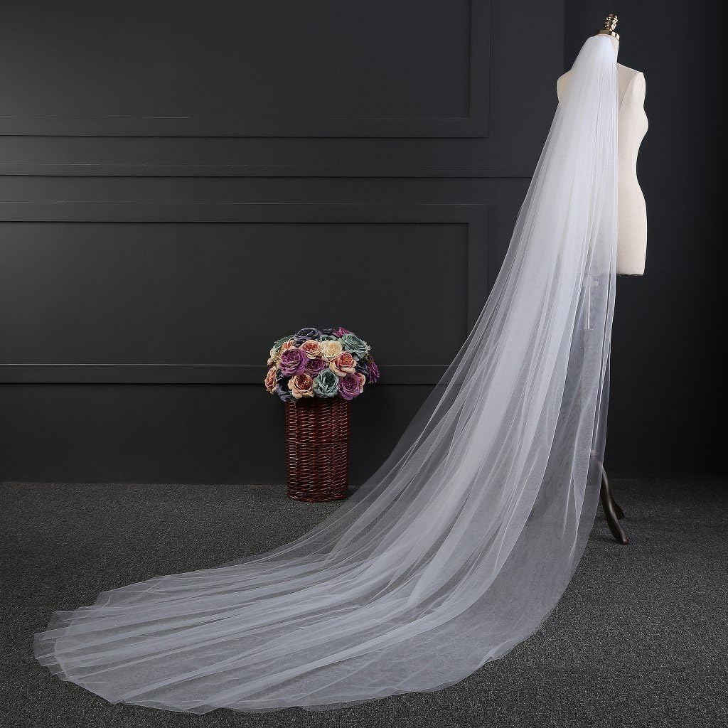 EllieHouse Women's 2 Tier Chapel Simple Wedding Bridal Veil With Metal Comb HL06