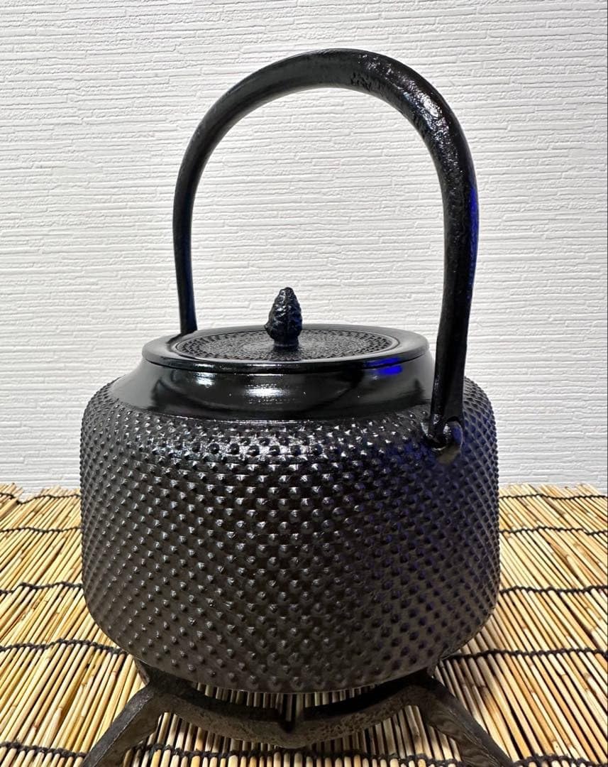 茶道具 黄瀬戸牡丹文 瓶掛 陶芸家 水野敬子作 陶器 五徳付 共箱入 2026