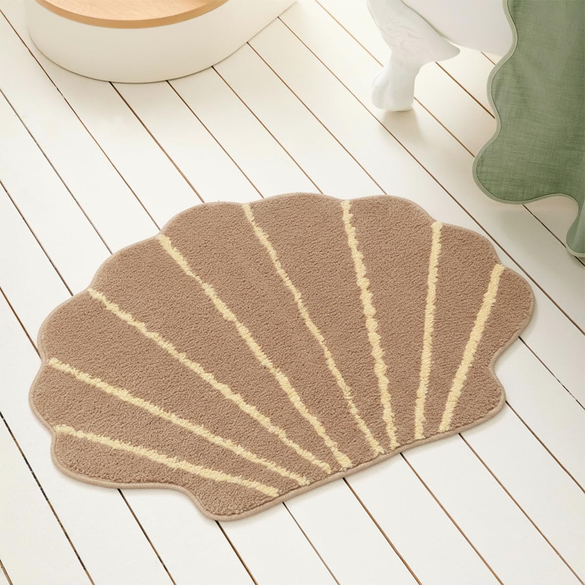 Snugtown Cute Absorbent Bath Mat for Bathroom, Non Slip Soft Beige Shell Shaped Bath Rug, 24” x 31”