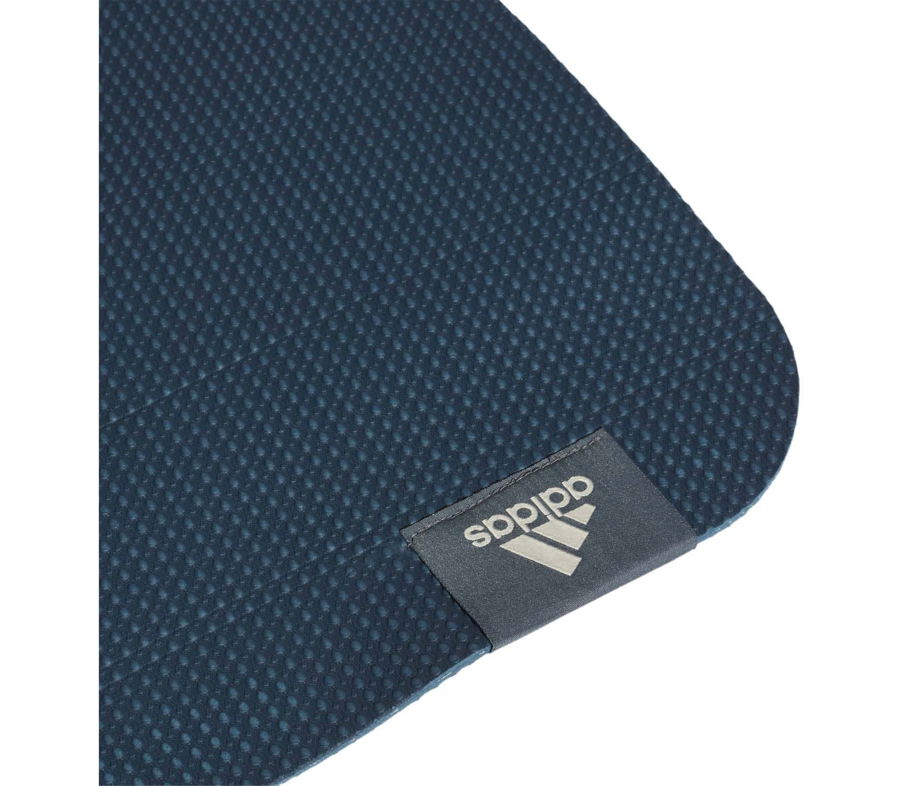 Amazon | [アディダス(adidas)] ヨガマット GNS85 FK8847 レガシー