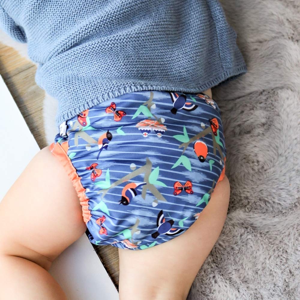 Pannolino Nascita in Bambù Riutilizzabile con Chiusura a Bottoni e Linguette Elastiche, Colore Crepuscolare Giardino
