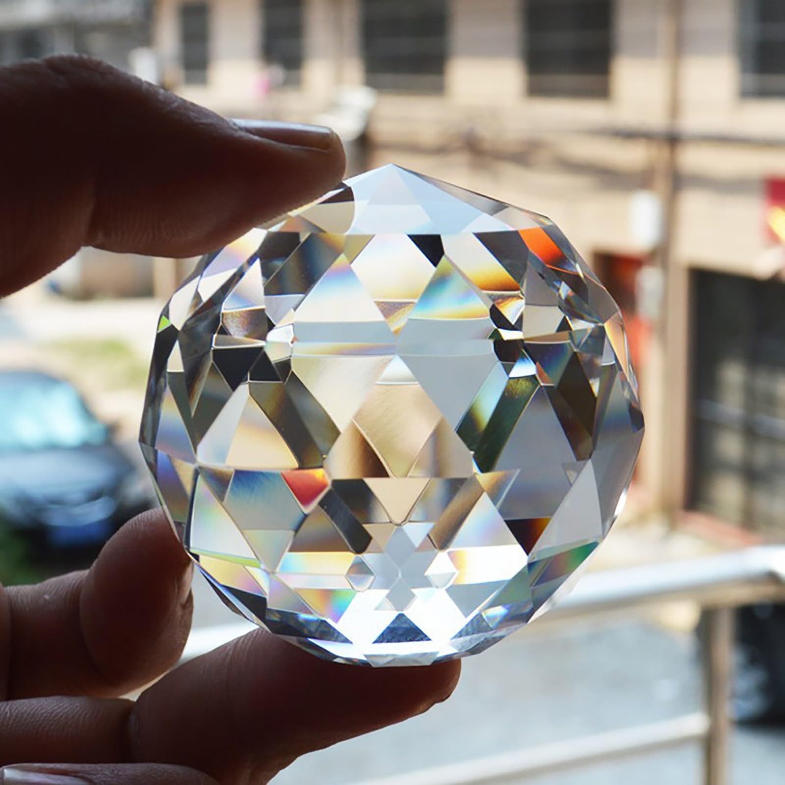 Boule de Cristal Transparente, Matériau en Cristal Artificiel, Boules de Cristal Attrape-Soleil en Verre à Facettes, pour Maison, Restaurant, Hôtel(10cm/3.9in)
