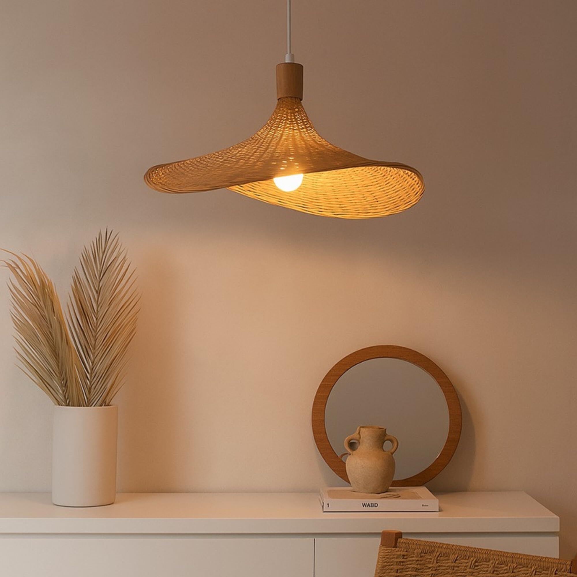 B·LED BARCELONA LED Lámpara de Mimbre Colgante Bellas – Diseño Artesanal Estilo Sombrero | Lámpara de Techo Decorativa Natural para Comedor, Salón o Local | Compatible con Bombilla E27 (No Incluida)