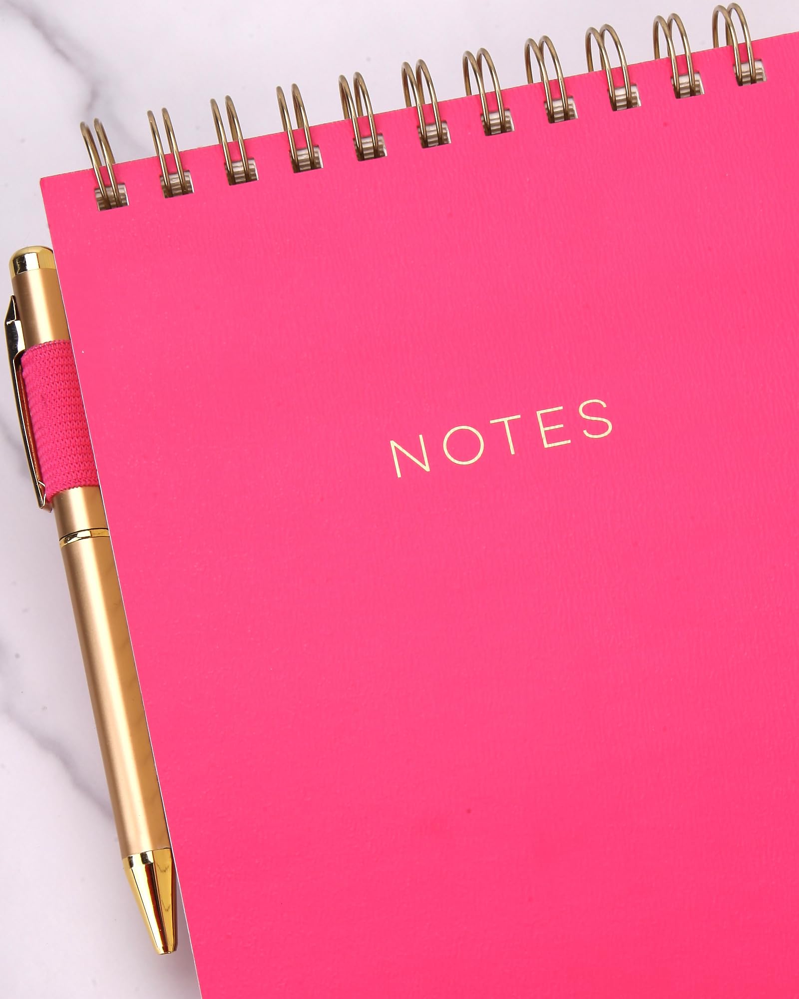 Eccolo Cuaderno con espiral superior rayado, bloc de notas de tapa flexible con bolígrafo incluido y lazo para bolígrafo (240 páginas perforadas), bloc de notas A5 ideal para tomar notas en la