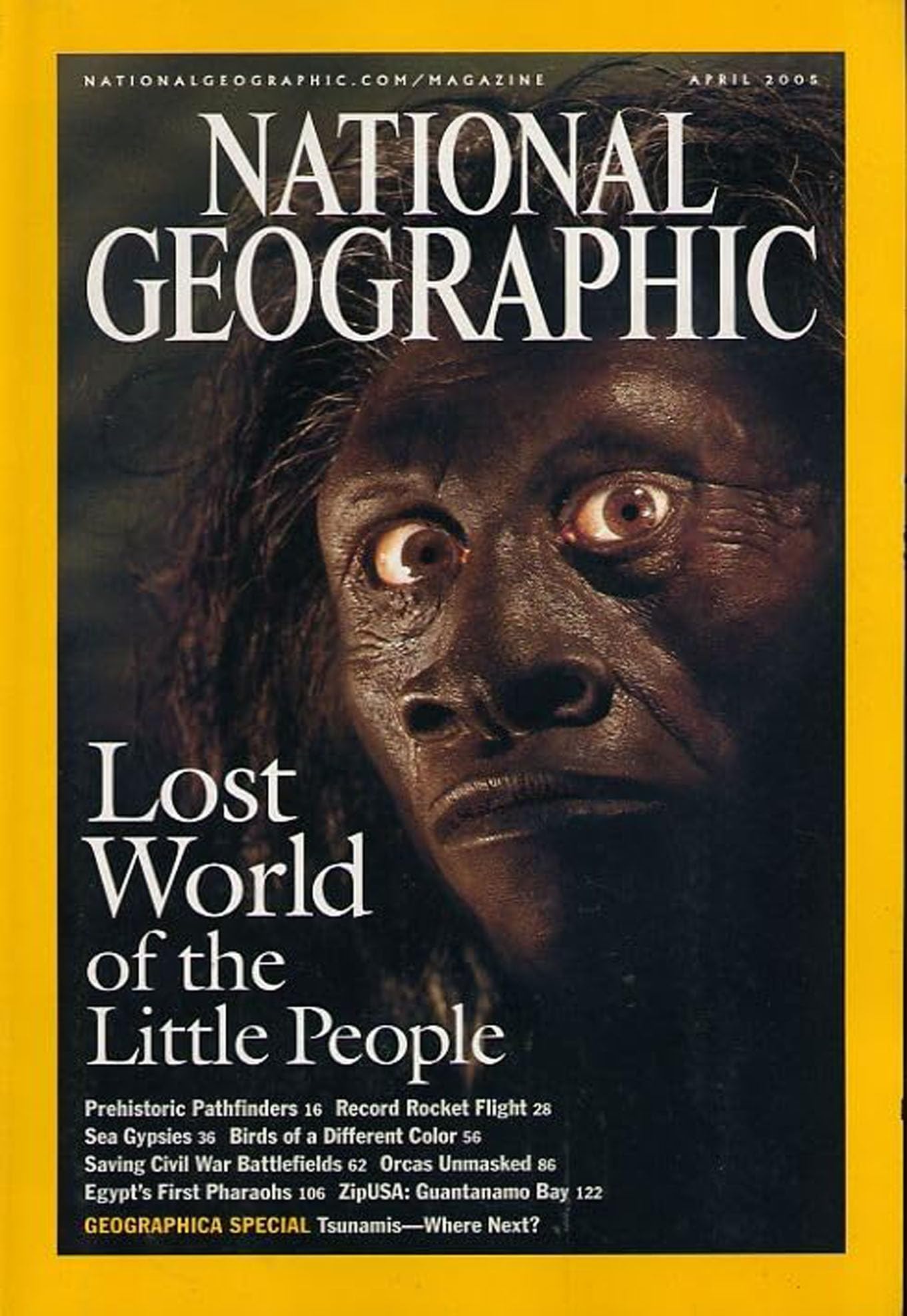 Amazon.com: National Geographic, April 2005 : Chris Johns (Editor