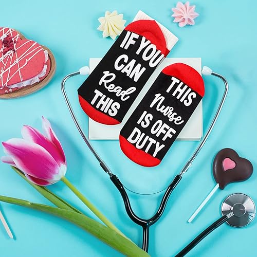 Miniatura 7 de SATINIOR 4 pares de calcetines divertidos para enfermera, con texto en inglés "If You Can Read This Nurse Is Off Duty for Nurse Is Off Duty for