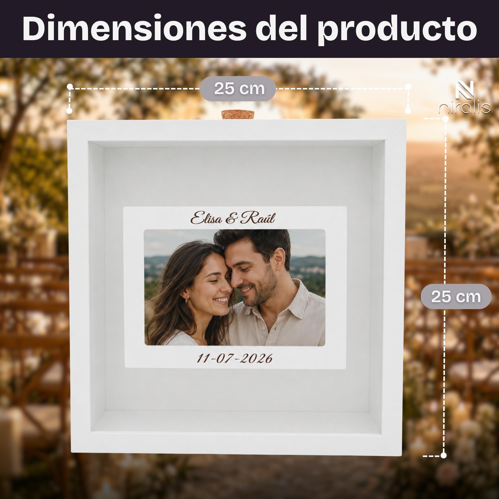 NIRALIS Sabbia Colorata per Rito Matrimonio Kit Cerimonia Sposi con Cornice Foto Personalizzata 10x15 cm, Pergamena e 2 Bottiglie 800 gr - Scatola Legno Bianco 25x25 (Crema/Nero)
