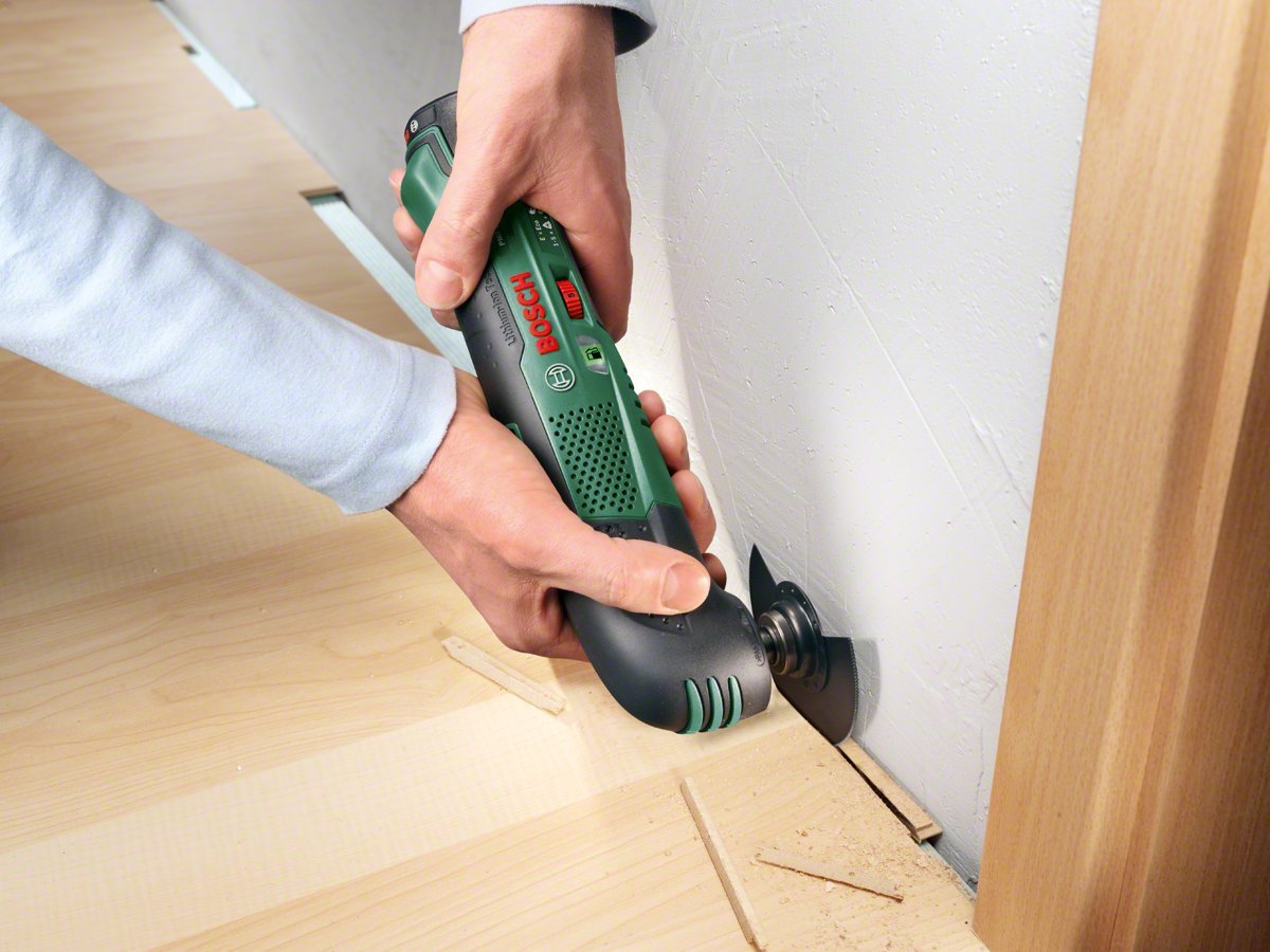 Bosch 603101974 - Pmf 10,8 li-ion de litio inalámbrico todo terreno que ofrece el chip syneon (1 x 10,8 v de la batería, 2,0 ah)