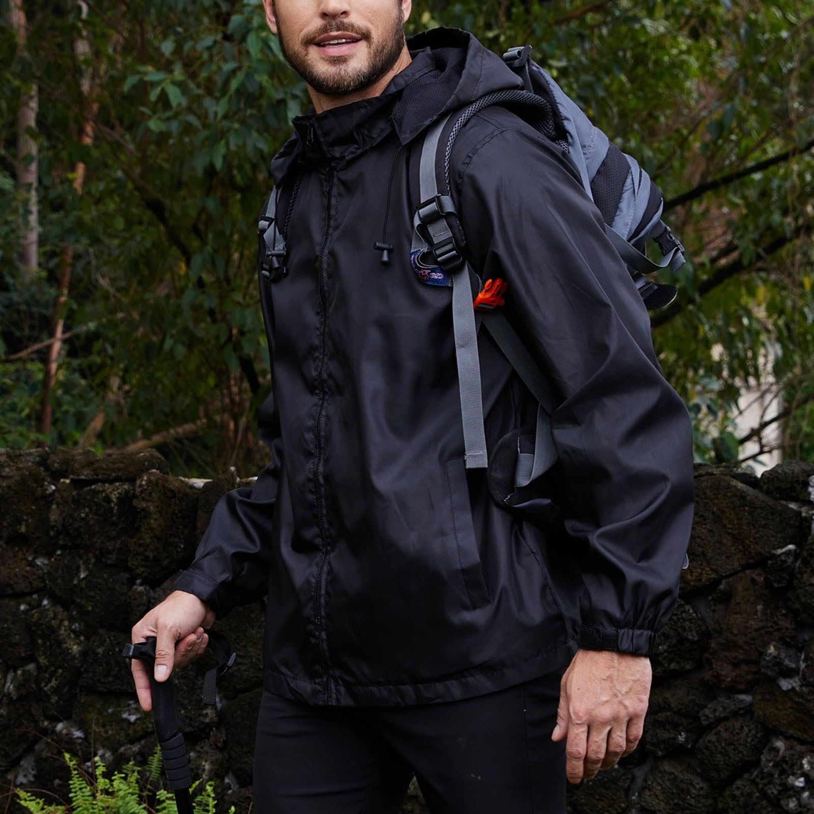 Antivento Uomo Impermeabile Giacca Sportiva Con Cappuccio Cordoncino Utility Traspirante Abbigliamento Antipioggia Leggero Antivento Asciugatura Rapida per I Viaggi