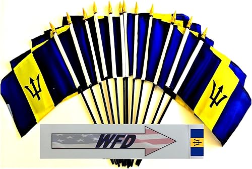 Miniatura 167 de Banderas de escritorio de Nicaragua, paquete de 12 banderas pequeñas de poliéster de 4 x 6 pulgadas en miniatura para mesa de oficina, pequeñas