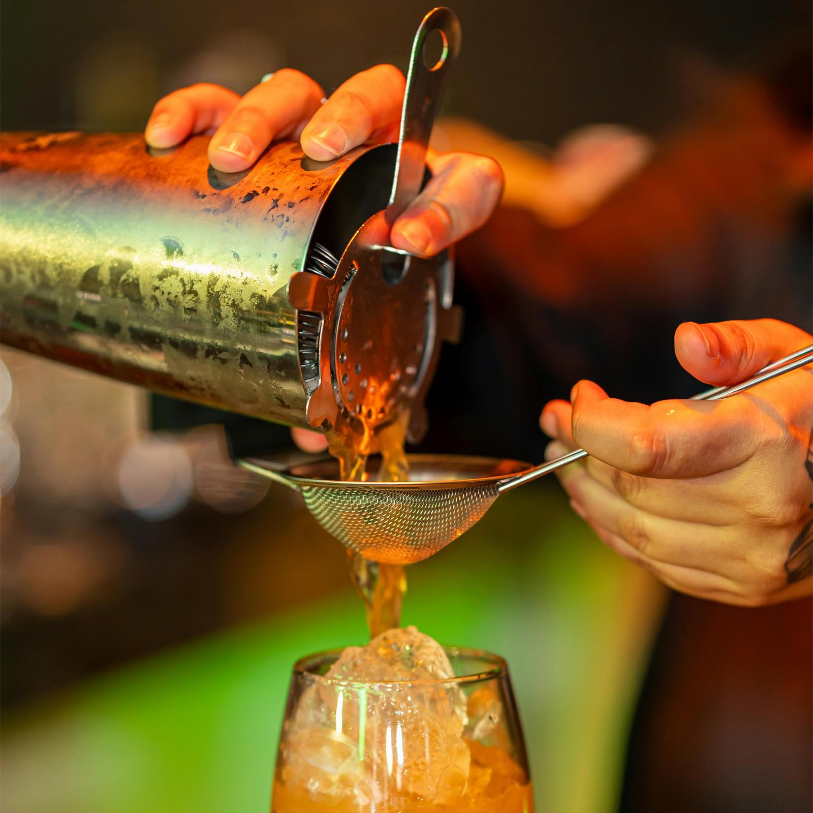 Confezione da 10 colini da cocktail in acciaio inox, 5 colini a forma di cono a maglia fine e 5 colini a 4 rebbi per bevande per barman succhi di frutta, tè, caffè