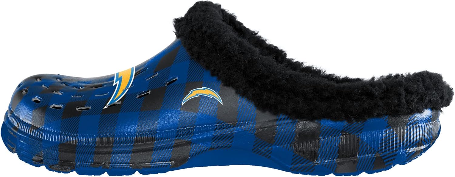 FOCO NFL Mens NFL Team Logo Sherpa Lined Buffalo Check Shoes Slipper Clogs