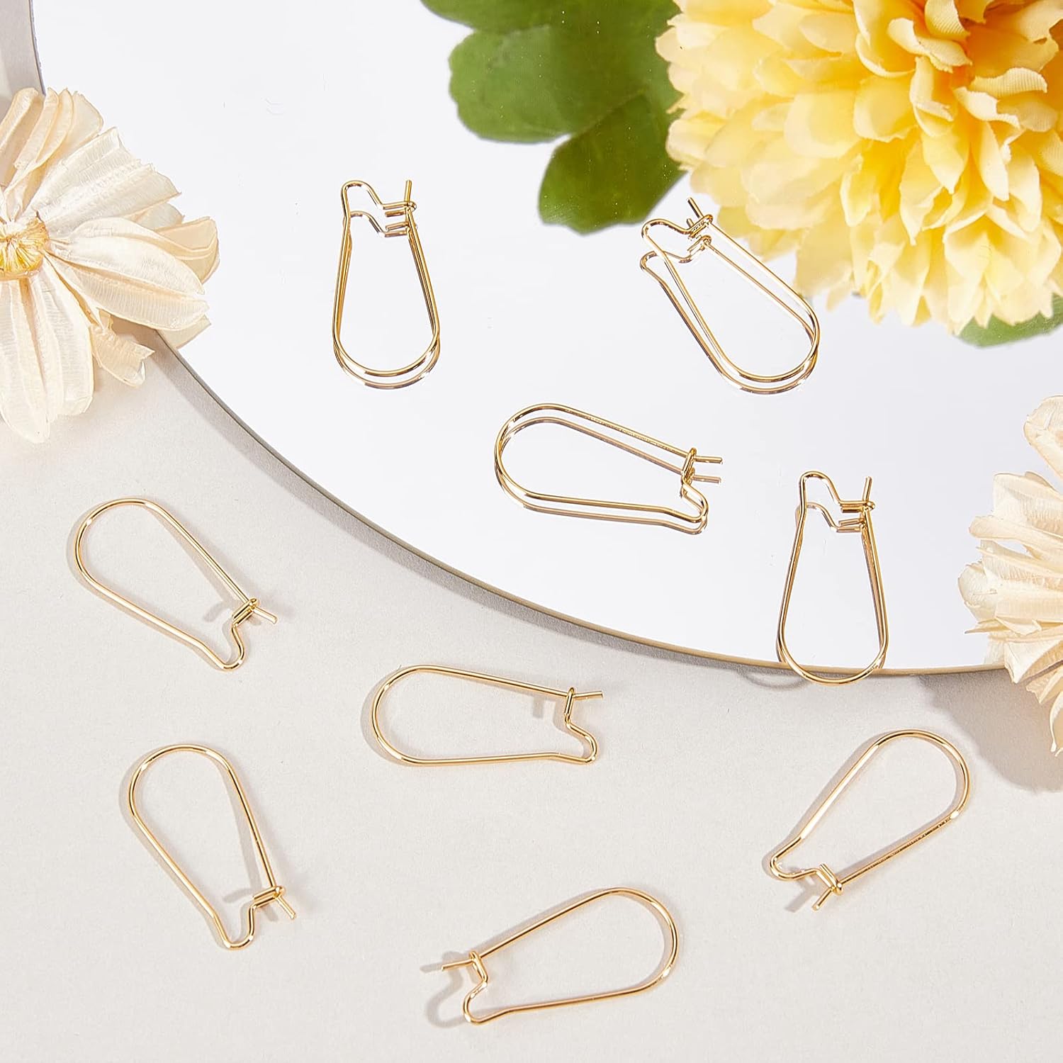 Beebeecraft 50Pcs/Box Kidney Earring Hooks 18K Gold Plated Kidney Ear Wires Earring Hooks 10.5x25mm Dangle Wire for Jewelry Making - Image 4