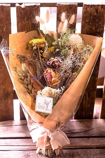 Amazon ギフト ドライフラワー 花束 ずっと飾れる お花屋さんが本気で作るおまかせカントリー風味のドライフラワーブーケ ドライフラワー ネイティブフラワー オージーフラワー ドアスワッグリース クリスマス プレゼント お歳暮 クリスマスギフト 誕生日祝い