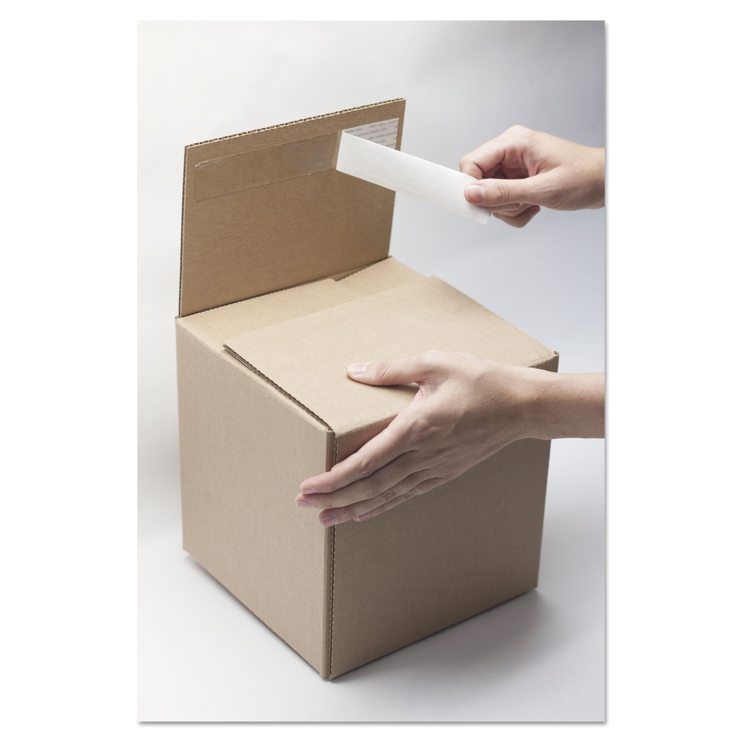 ORO11103 - Easybox Ltd Self-Sealing Shipping Boxes