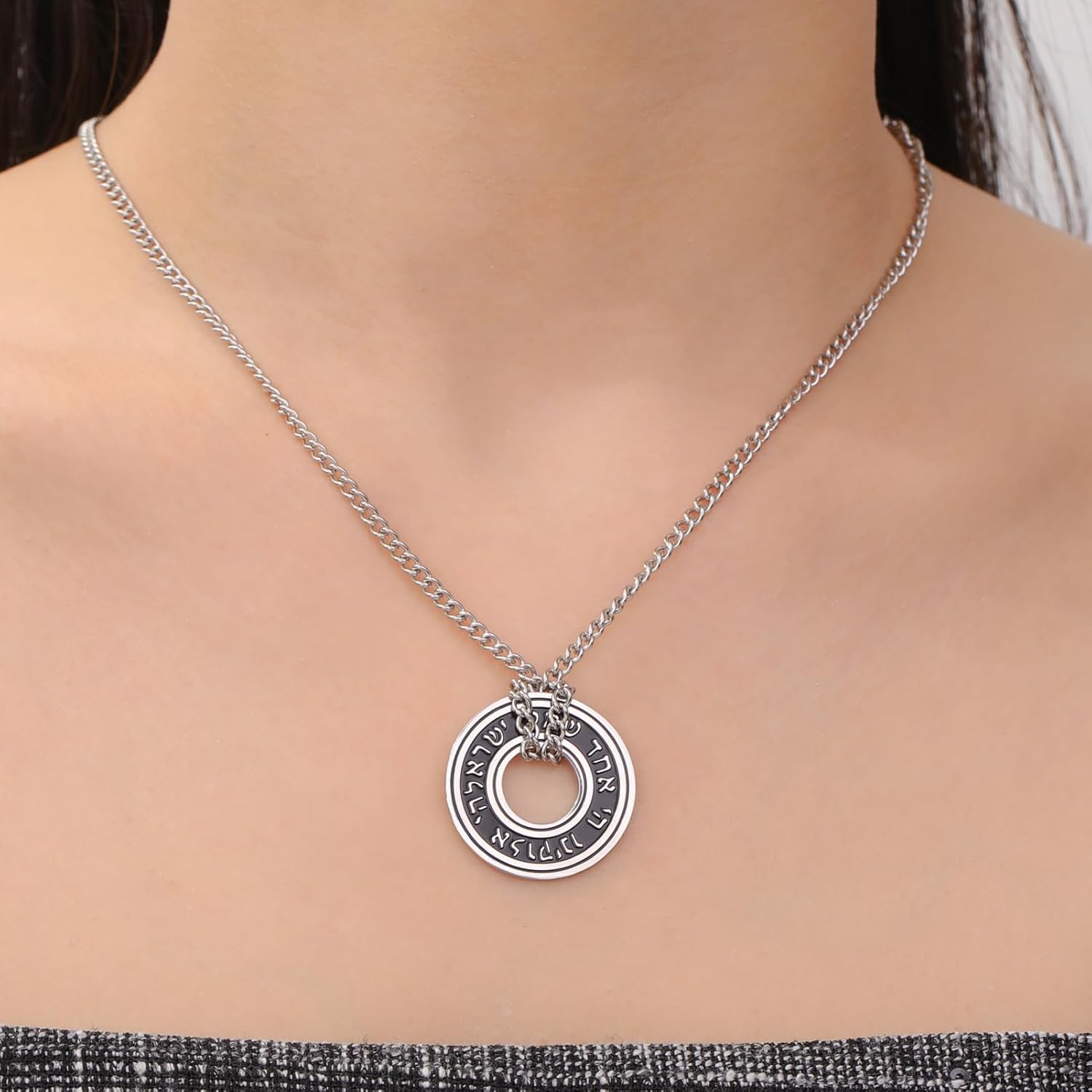 TEAMER Shema Yisrael Necklace Jewish Prayer Hear O Necklace Stainless Steel Hebrew Pendant Religious Vintage Jewelry for Men Women - Image 3