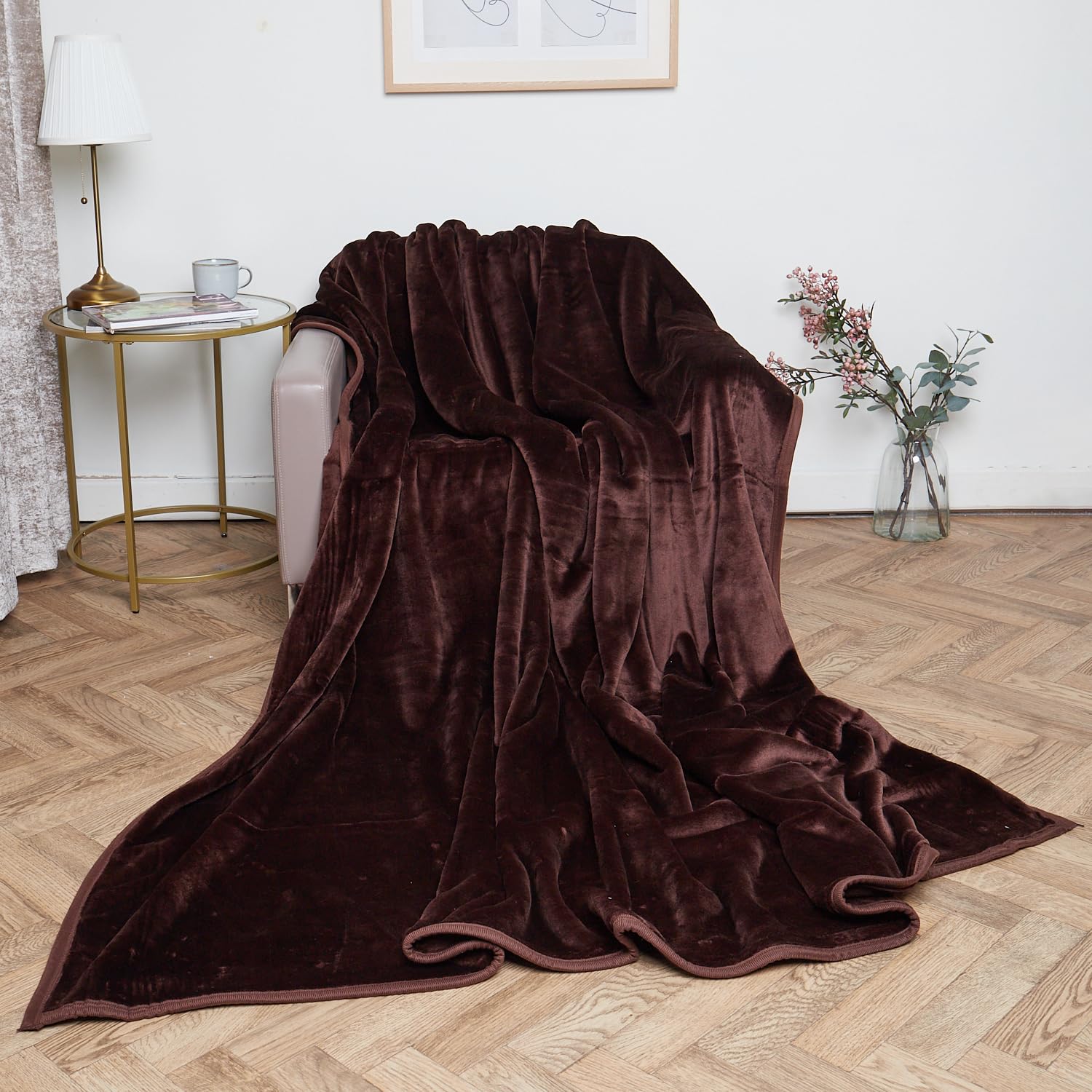 Rohi Luxury Fleece Throw Blanket Single - Super Soft Warm & Fluffy Blanket - Chocolate Brown Throws for Sofa - Couch Throw Fleece Blanket - 127x152cm