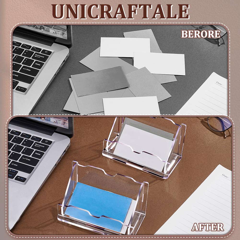 UNICRAFTALE 4 Sets Porte Cartes de Visite Vertical Transparent en Acrylique pour Bureau Présentation Élégante avec 1 Fente Organisateur de Cartes pour Exposition Maison et Bureau 121.5x67.5x70mm
