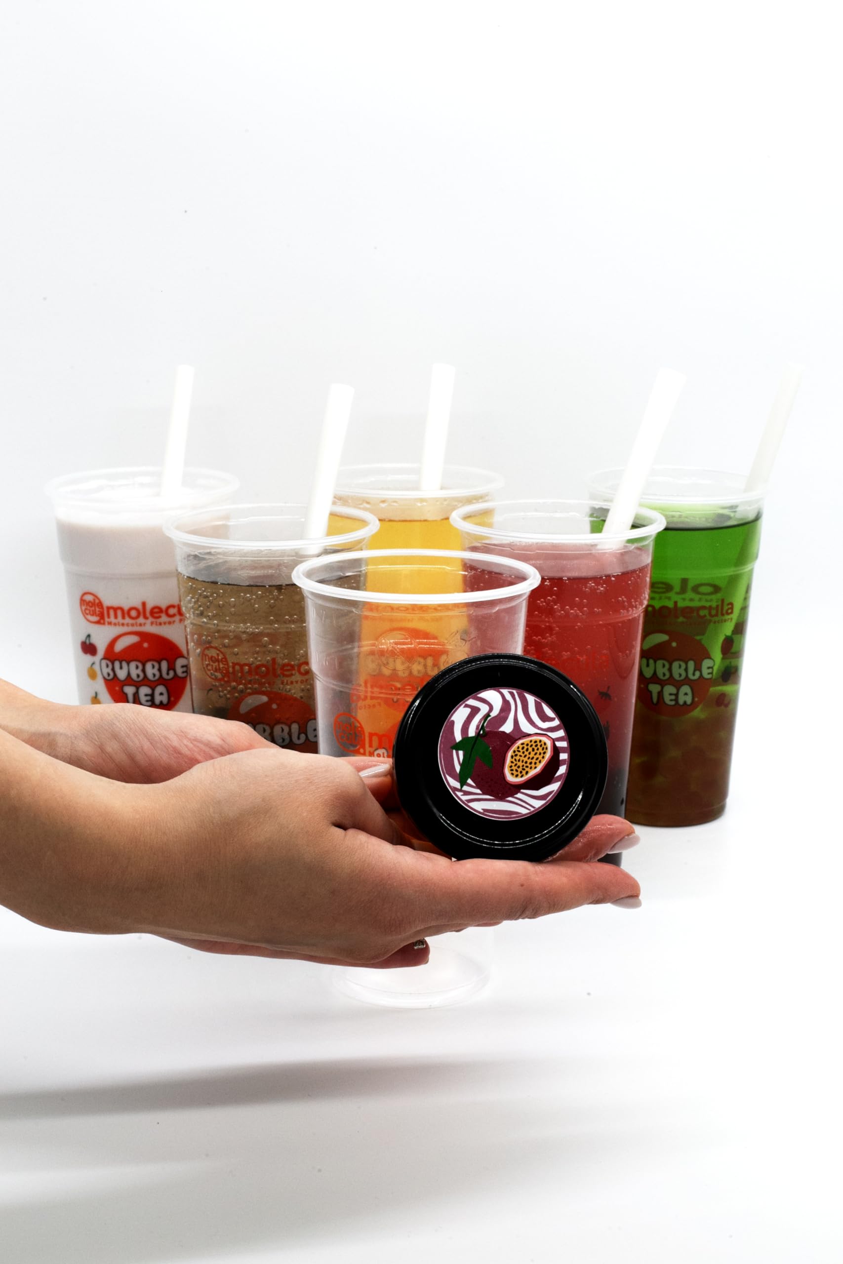 Grab&Go Set für 6x700ml fertigen Bubble Tea | 2x Molecularer Kaviar und 2x Sirup für Bubble Tea | Heidelbeere und Stachelbeere sowie Sirupe mit Zitronen- und Erdbeergeschmack