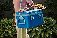 Vista 7 de Stanley Adventure Easy-Carry Cooler 24qt Pino seco