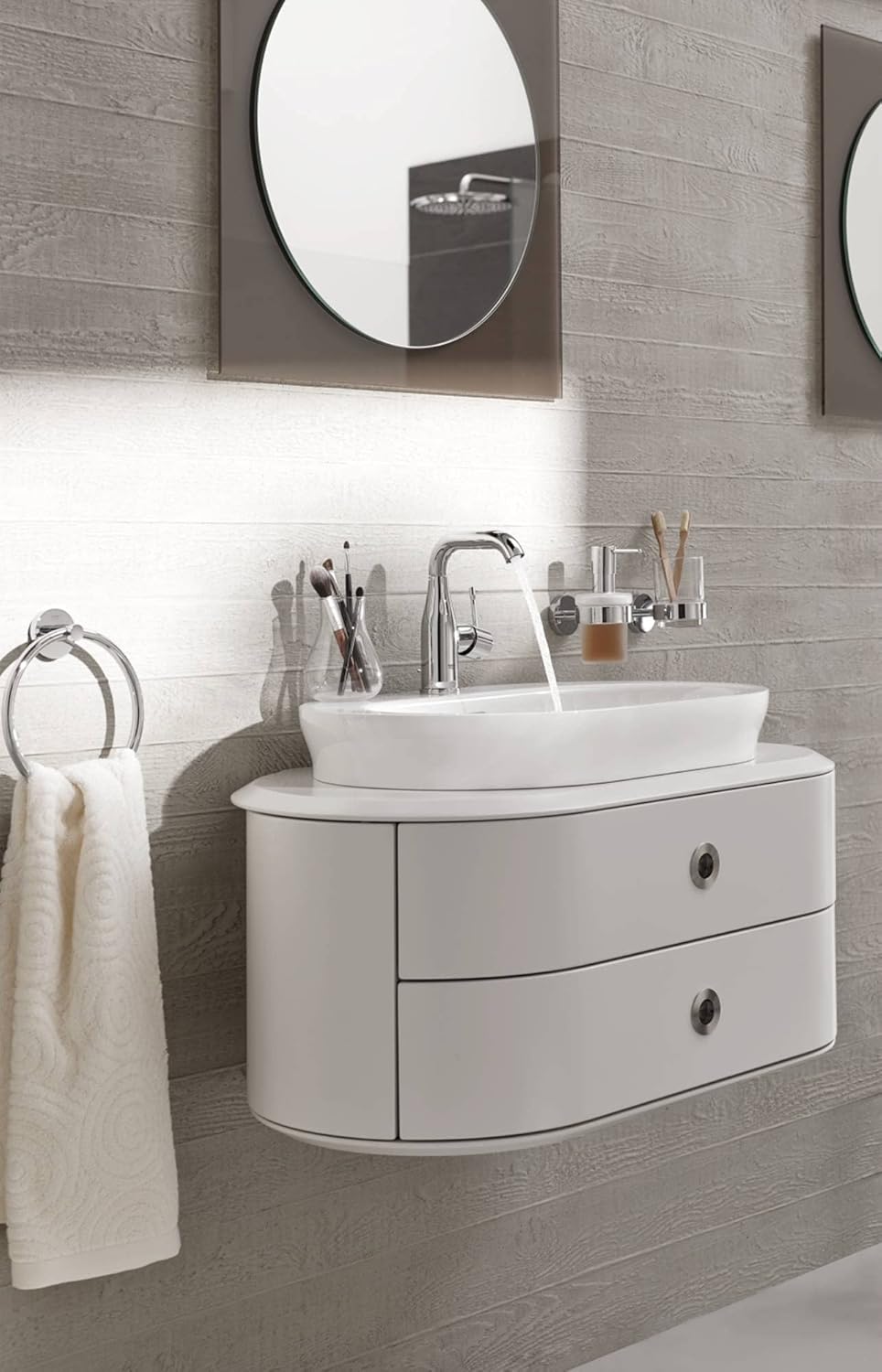 GROHE Essence Single-Lever Basin Mixer, M-Size, with Push-Open Pop-Up Waste Set, Metal Lever, Water-Saving, Swivel Spout, Chrome. Easy To Install. 23798001