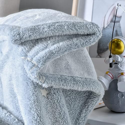 Miniatura 5 de Vangao Manta azul que brilla en la oscuridad, para sofá, cama, temática del espacio exterior, cálida manta de franela de forro polar de invierno