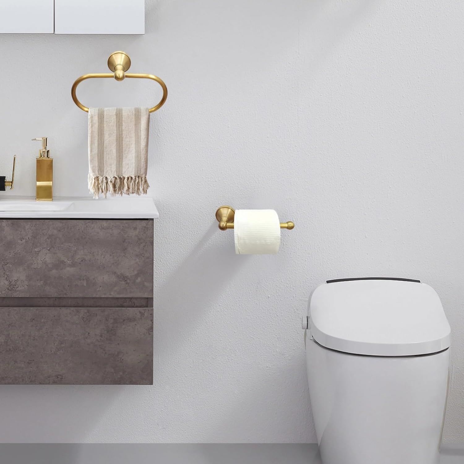 Toilet Paper Holder, Brass Paper Towel Holder, Vintage Elegance for Bathroom, Wall-Mounted Design, Antique Brass, Includes Rectangular Tissue and Towel Ring