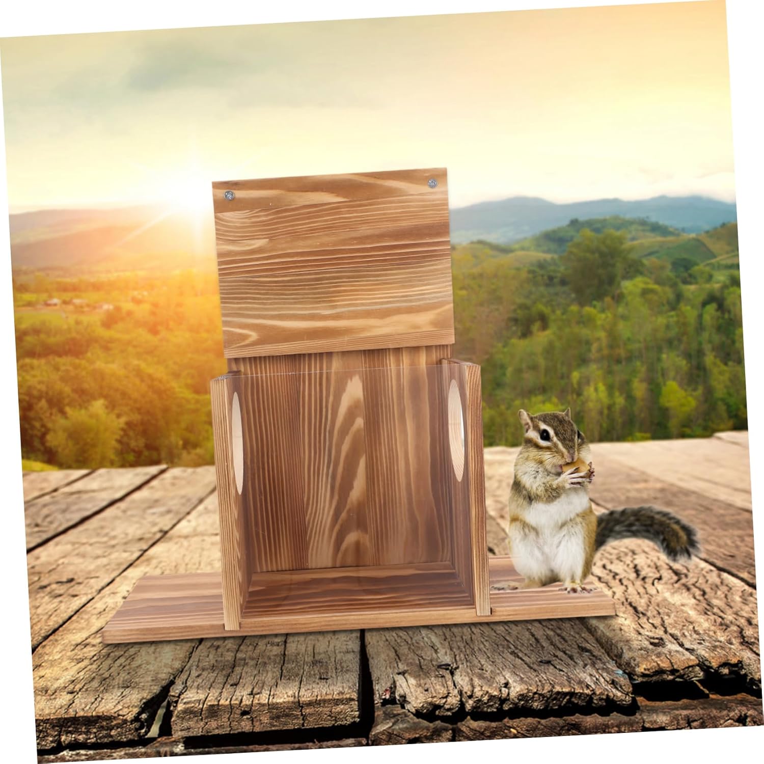 MERRYHAPY Outdoor Squirrel Feeder Wood Design Creative Squirrel Feeding House for Gardens Attracts Squirrels Birds Feeding Station for Home Wildlife