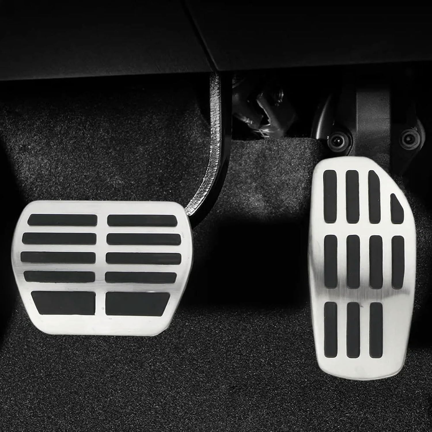 Car Pedals Gas Accelerator Brake Pedal Cover for Mitsubishi Outlander 4 2022 2023 2024 2025 Non-Slip Pedal Pad Interior Accessories