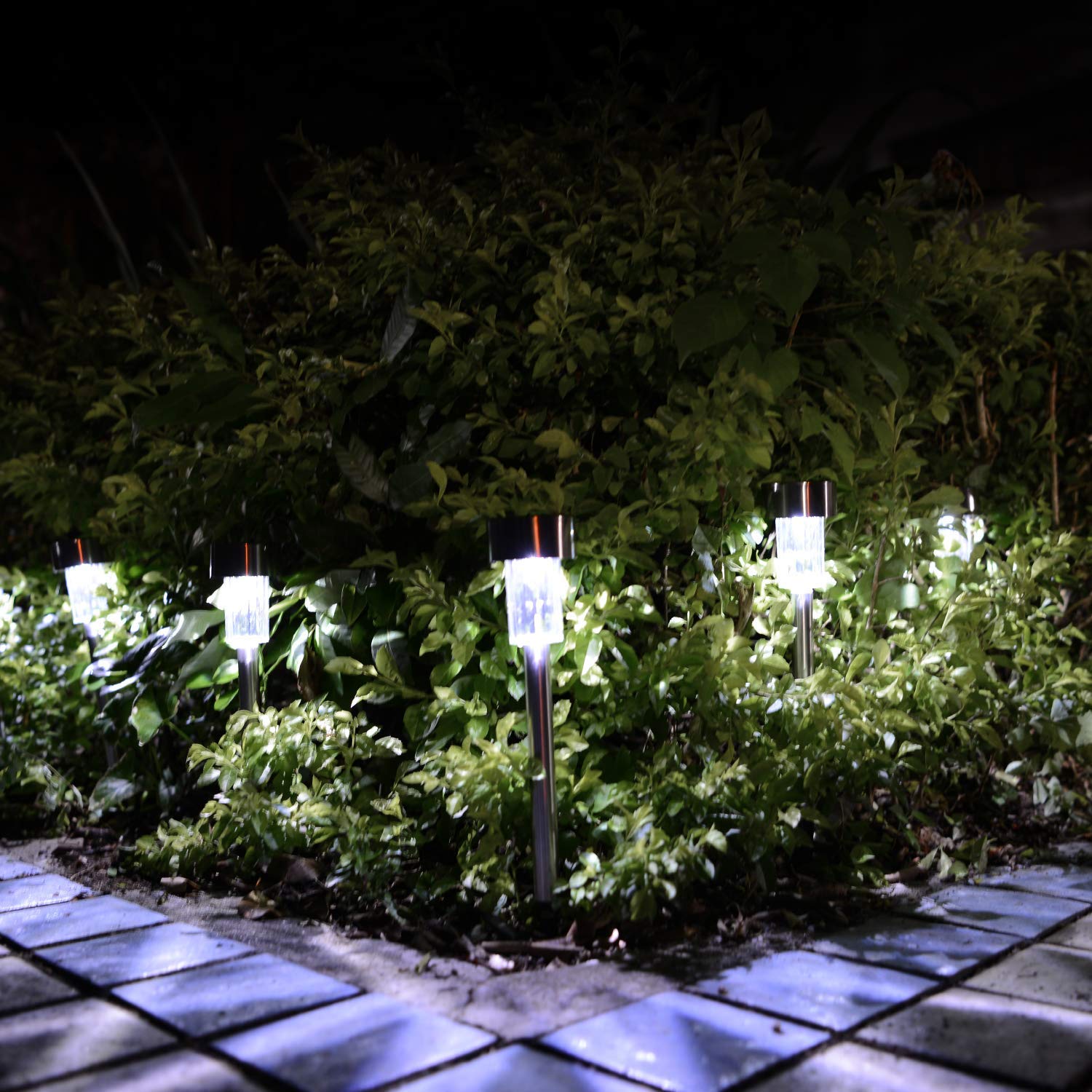 10 Pack Solar Landscape Lights Outdoor, LED Waterproof Garden Spotlights, Auto On/Off Dusk to Dawn, Solar Lawn & Pathway Lighting-image-26